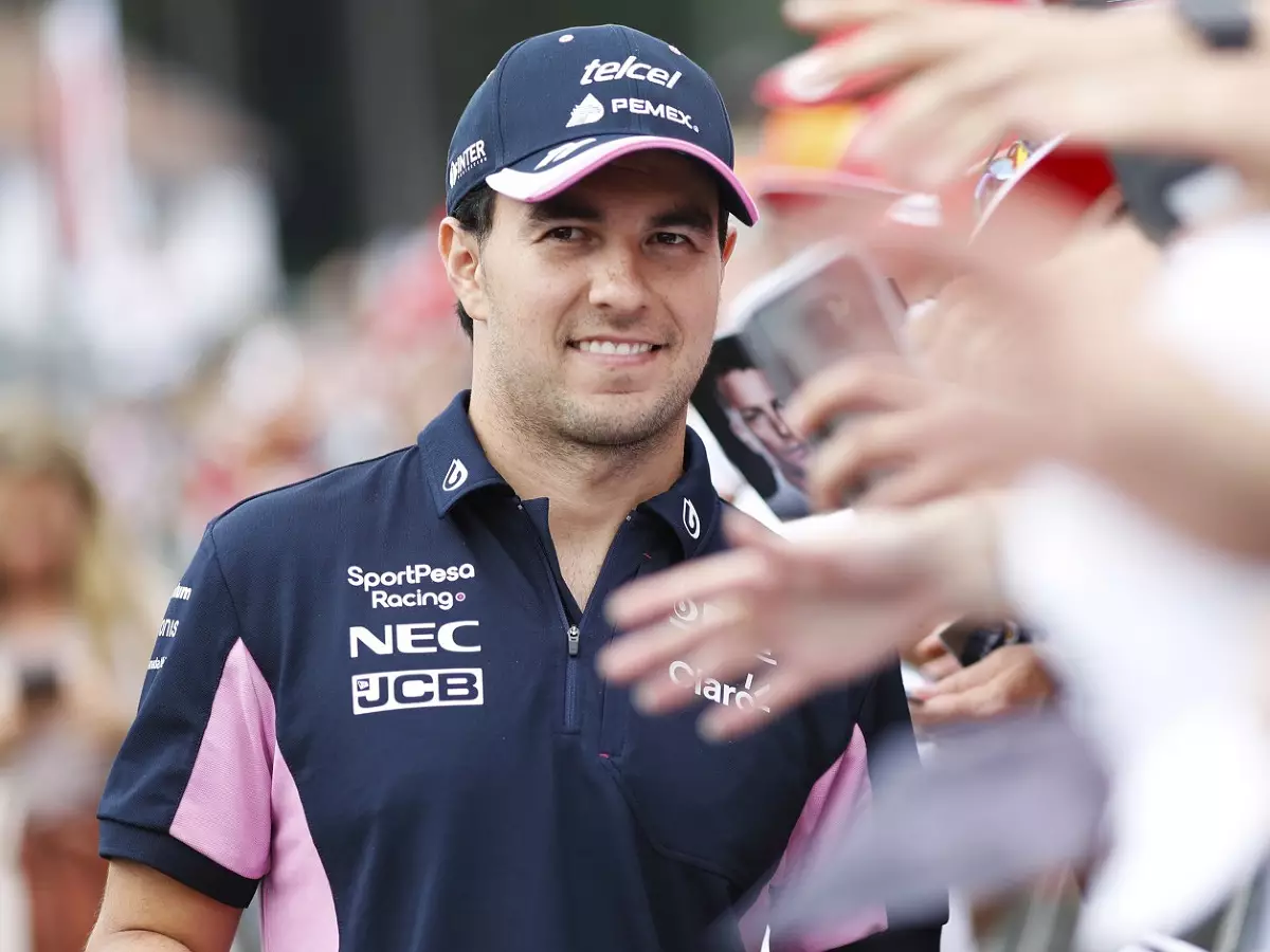 Foto zur News: Offiziell: Racing Point bindet Sergio Perez bis 2022