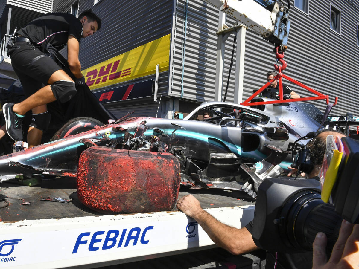 Foto zur News: Formel 1 Spa 2019: Lewis Hamilton crasht im Abschlusstraining!