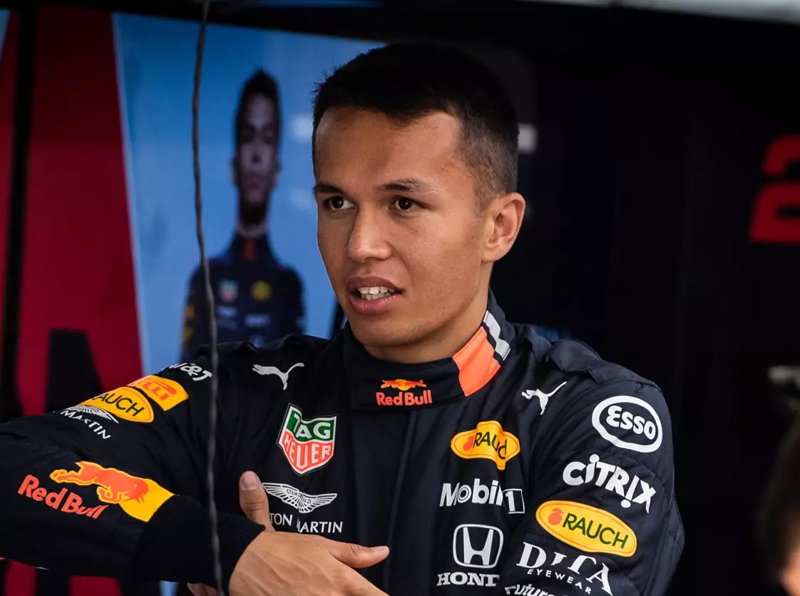 Foto zur News: "Normales Wochenende": Albon vor erstem richtigen Red-Bull-Rennen