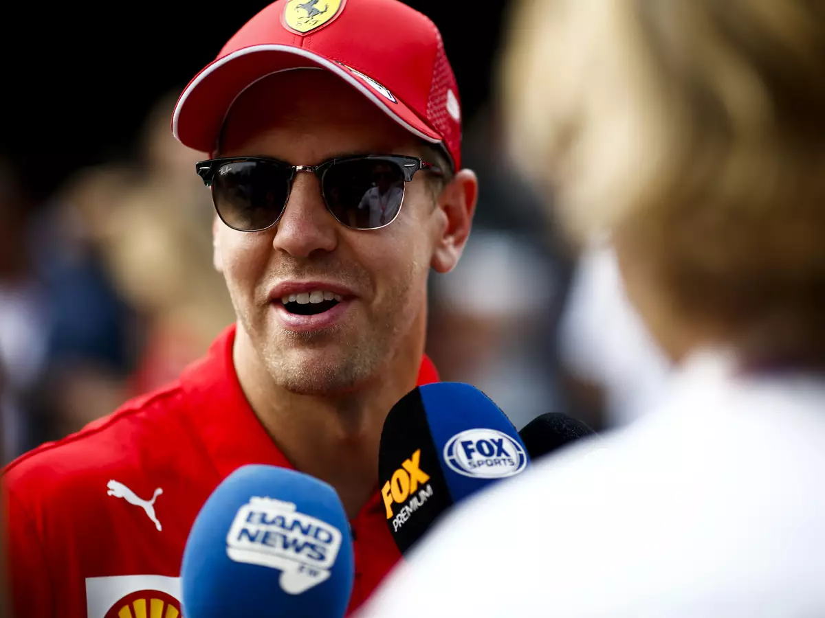 Foto zur News: Sebastian Vettel ganz umweltbewusst: Mit dem Zug nach Monza!