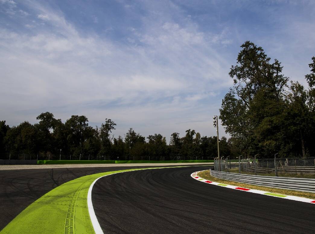 Foto zur News: Monza: Historische Parabolica-Kurve wird umbenannt in "Alboreto-Kurve"