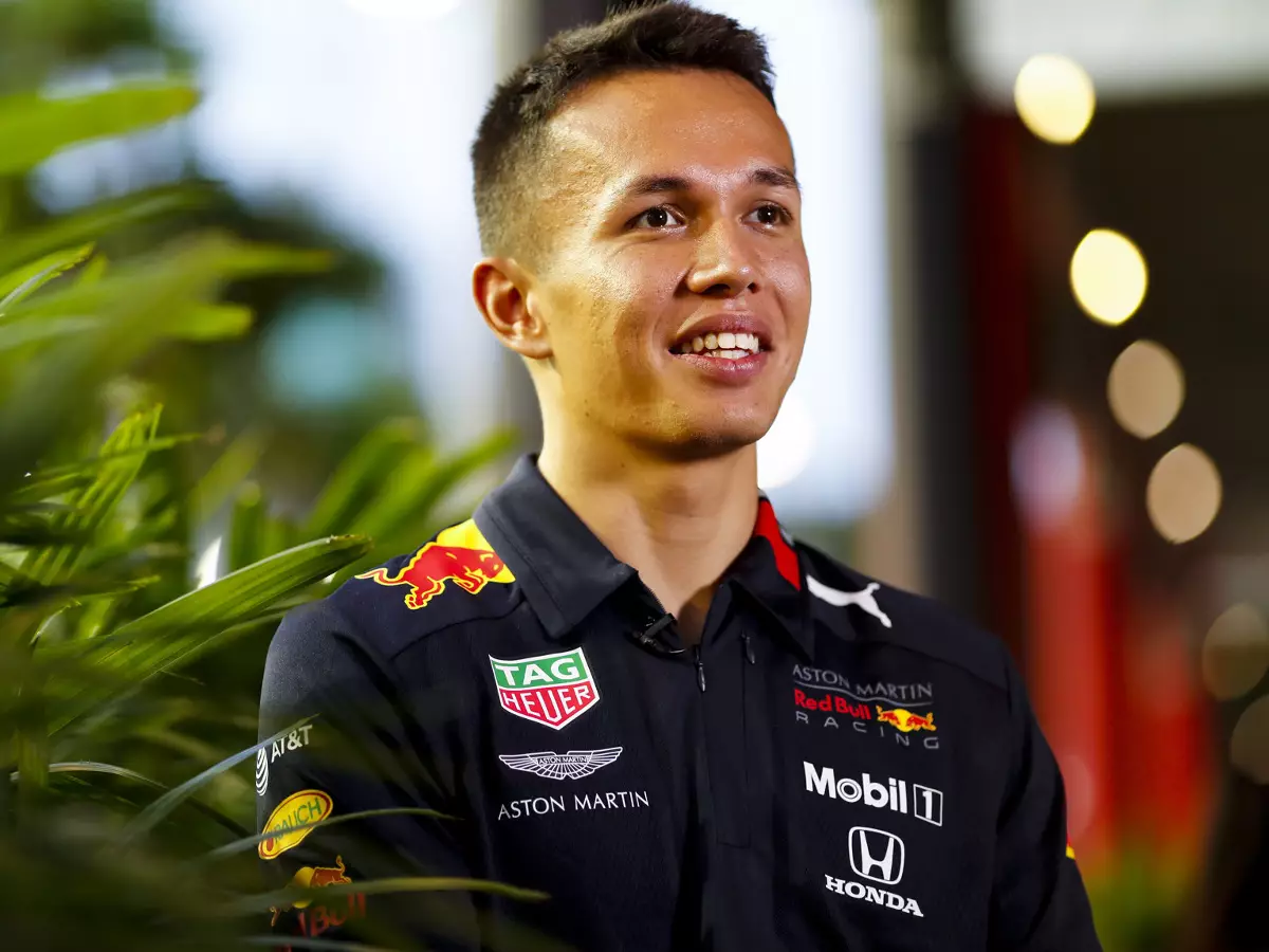 Foto zur News: Alexander Albon: Warum Singapur doch kein Heimrennen ist