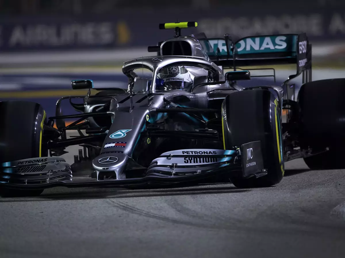 Foto zur News: Quali-Spielchen: Bottas beschwert sich über Hamilton