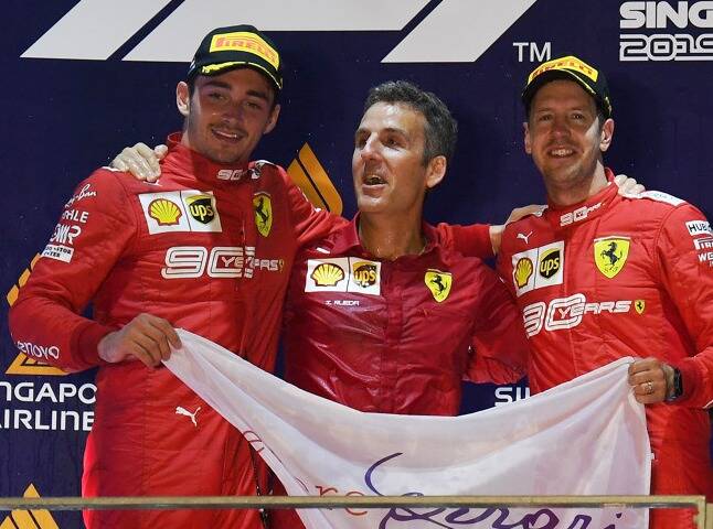 Foto zur News: Ferrari verteidigt Strategie: Vettels Singapur-Sieg nur ein Nebeneffekt