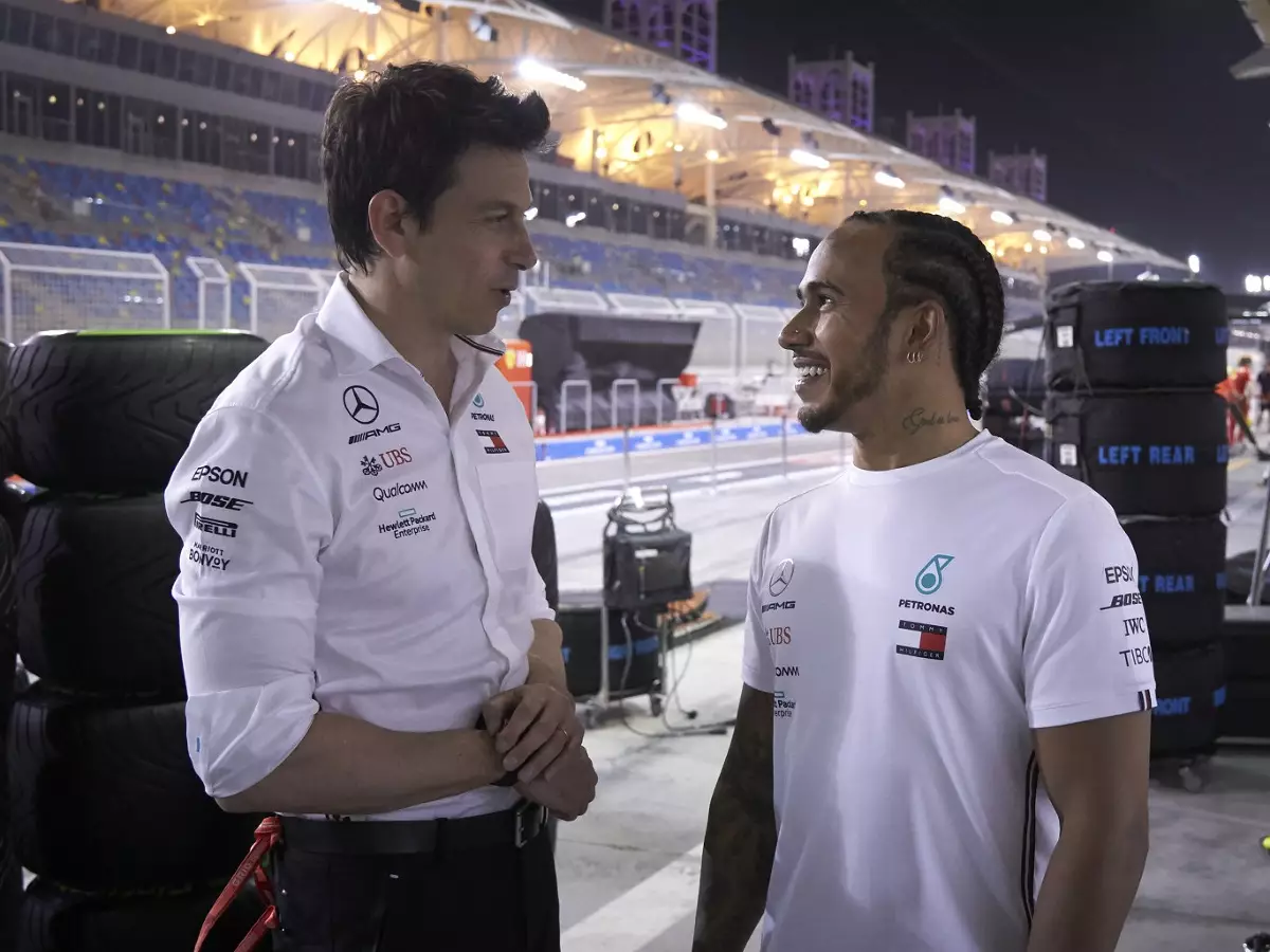 Foto zur News: Toto Wolff: Chance auf Hamilton-Wechsel zu Ferrari bei "25 Prozent"