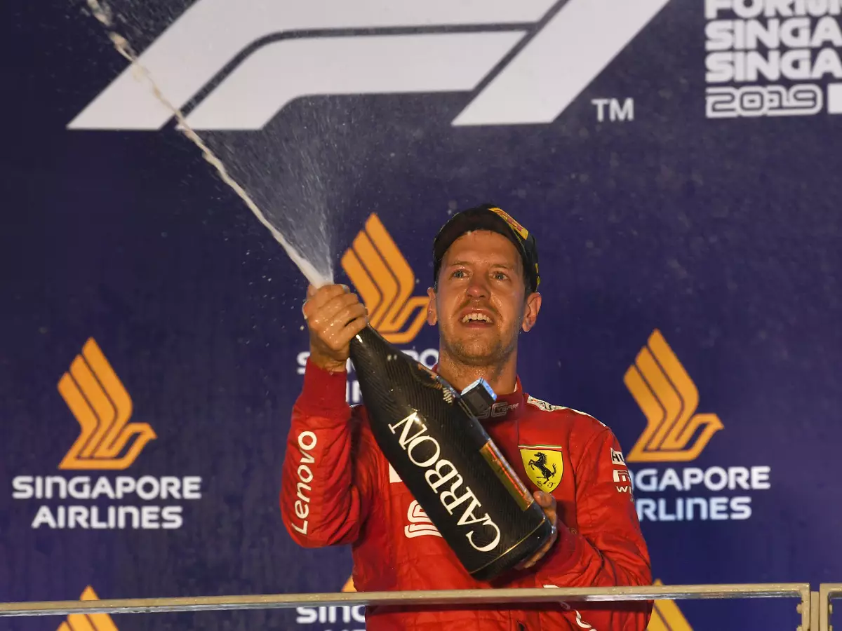 Sebastian Vettel Foto zur News: Vettel-Umfrage: Leser sehen nach Singapur noch keine klare Wende