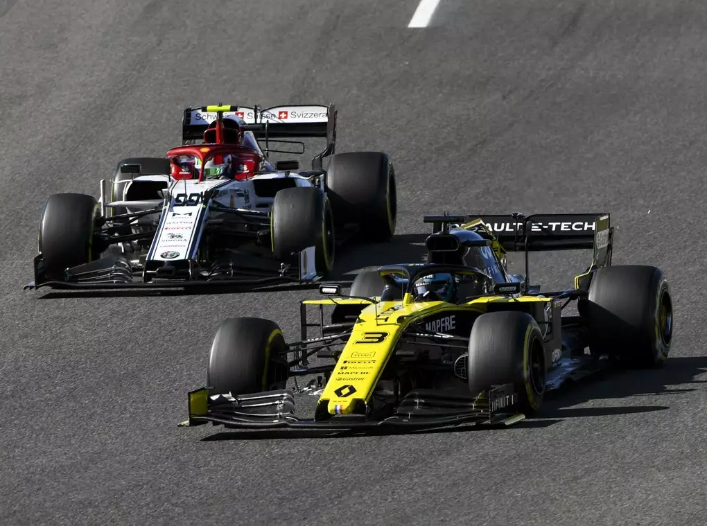 Foto zur News: Von P16 auf P6: Daniel Ricciardo begeistert mit Aufholjagd in Suzuka