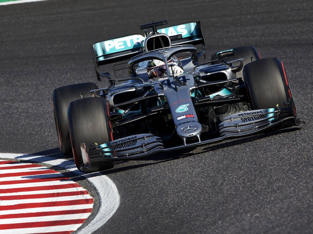 Foto zur News: Hamilton: Mercedes muss bei der Power nachbessern