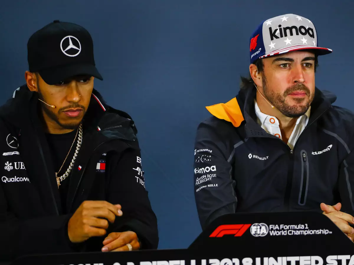 Foto zur News: Umweltschutz: Alonso wirft Hamilton Heuchelei vor