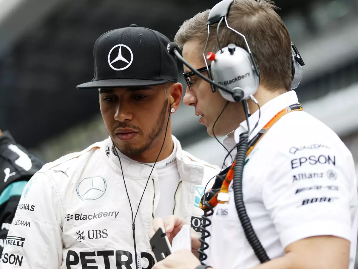 Foto zur News: Lewis Hamilton: Renningenieur fällt für mögliche WM-Entscheidung aus