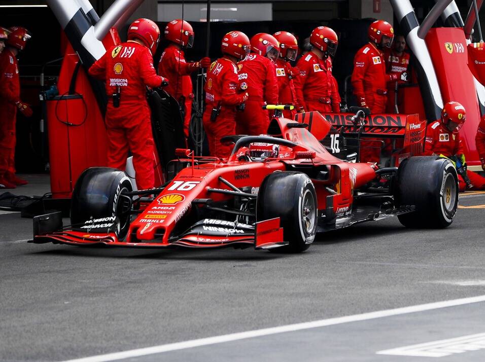 Foto zur News: Ferrari: Falsche Strategie bringt Charles Leclerc um Podium in Mexiko