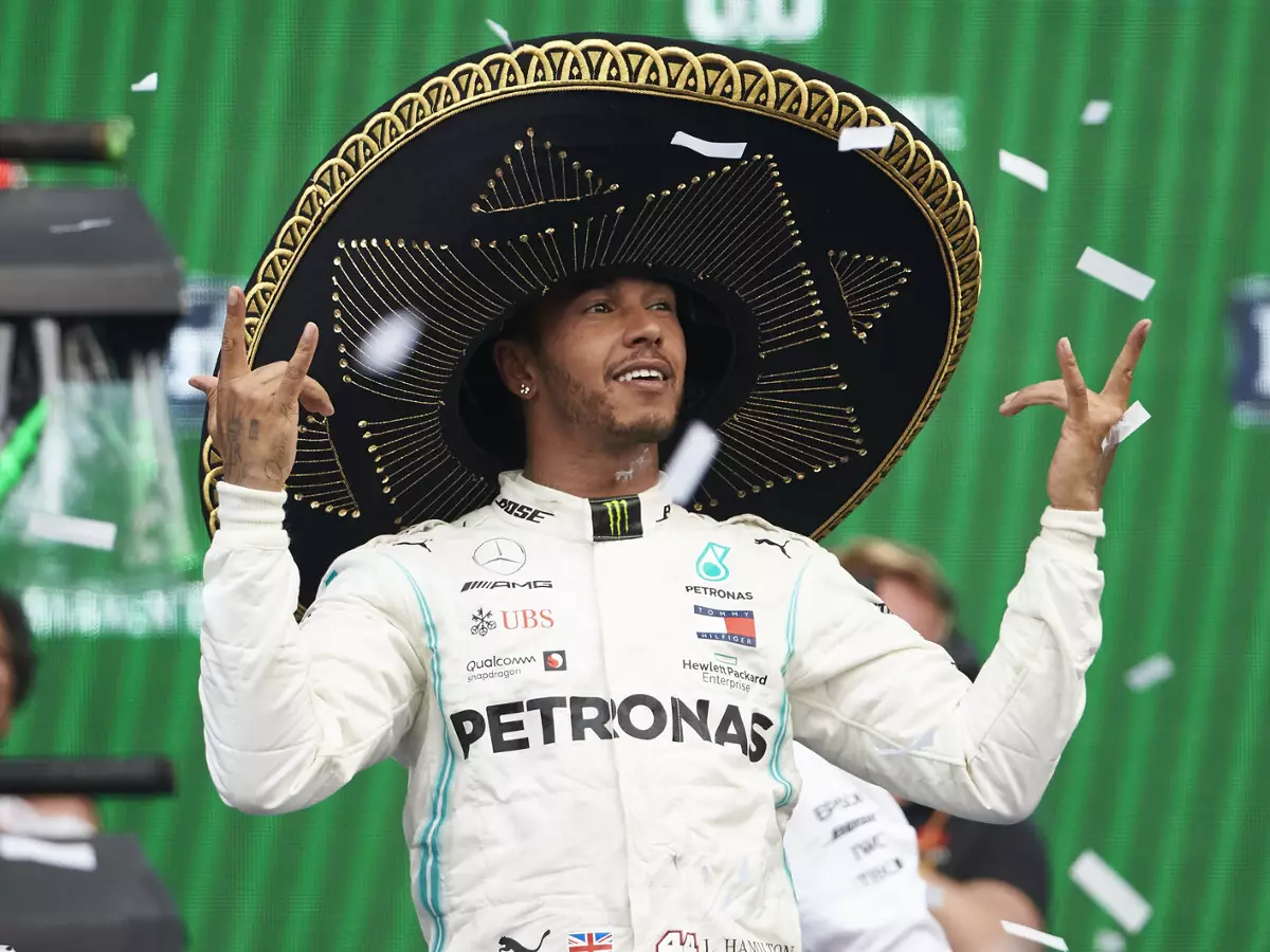 Foto zur News: Lewis Hamilton: Nicht so schmutzig wie Senna #AND# Schumacher?