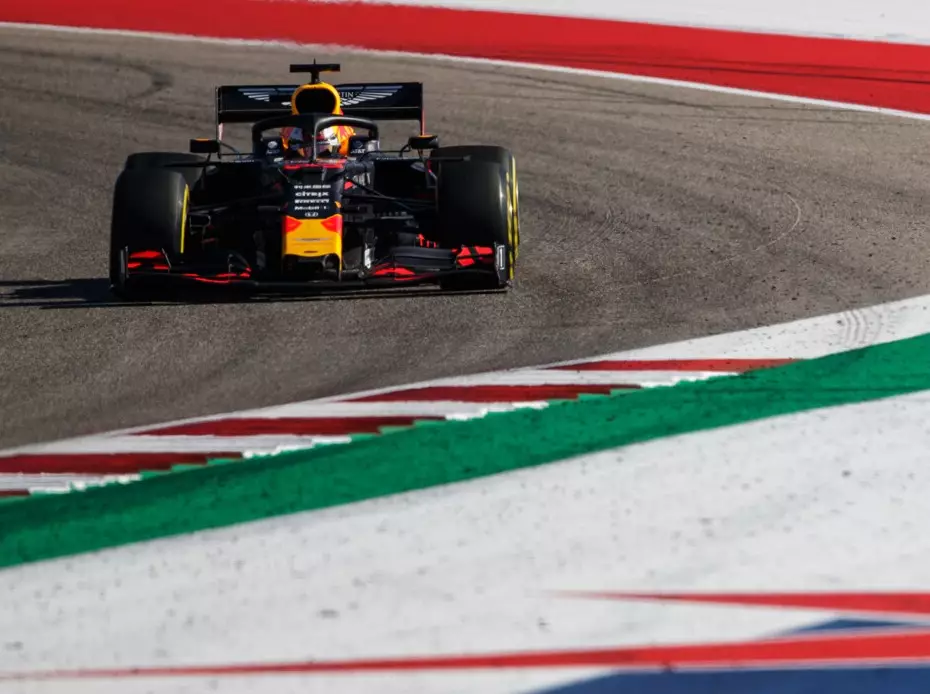 Foto zur News: Red Bull zufrieden: Wind in Austin Beleg für Fortschritte des RB15