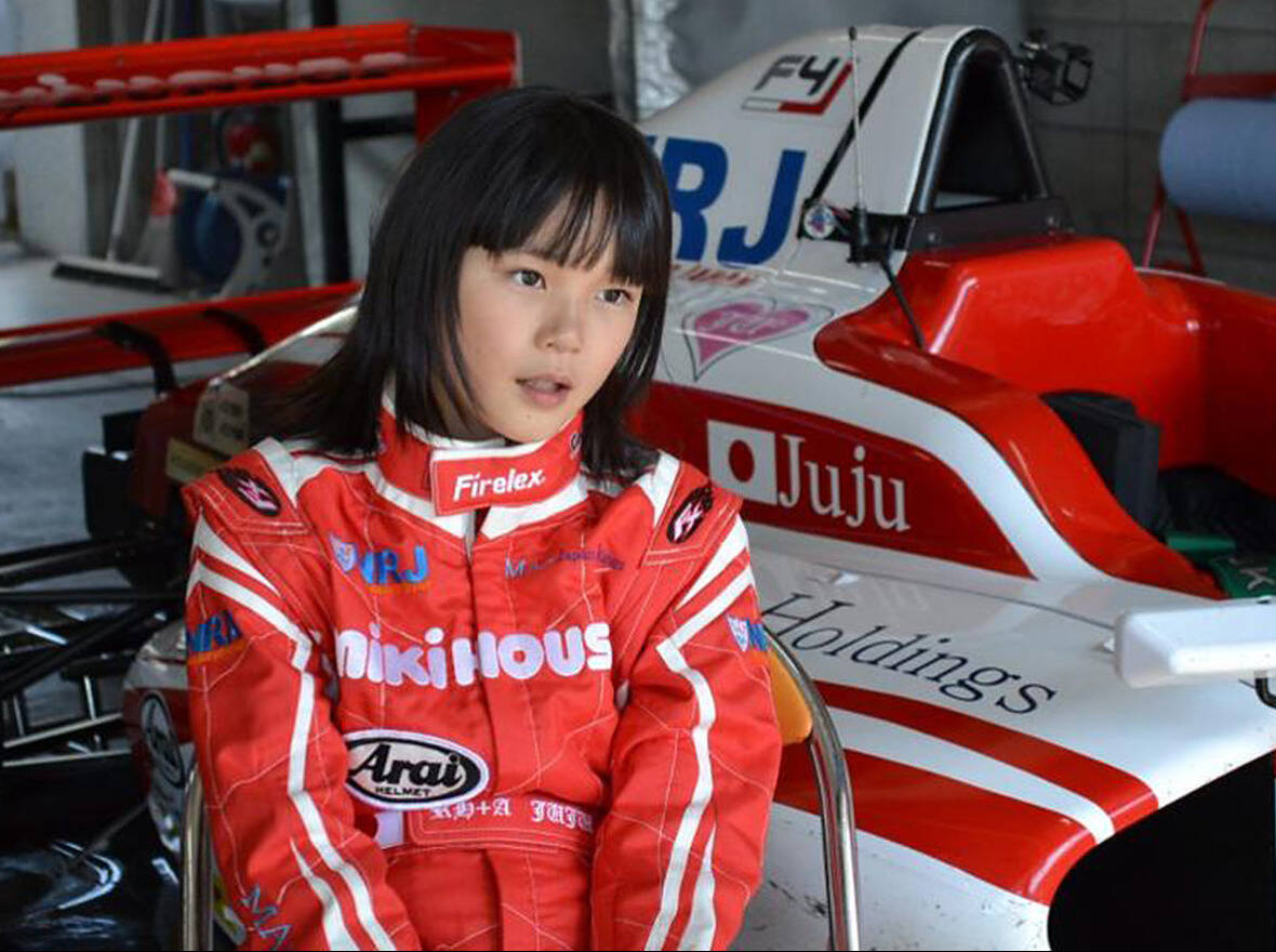 Foto zur News: Juju Noda: 14-Jährige siegt bei Formel-4-Debüt in Europa