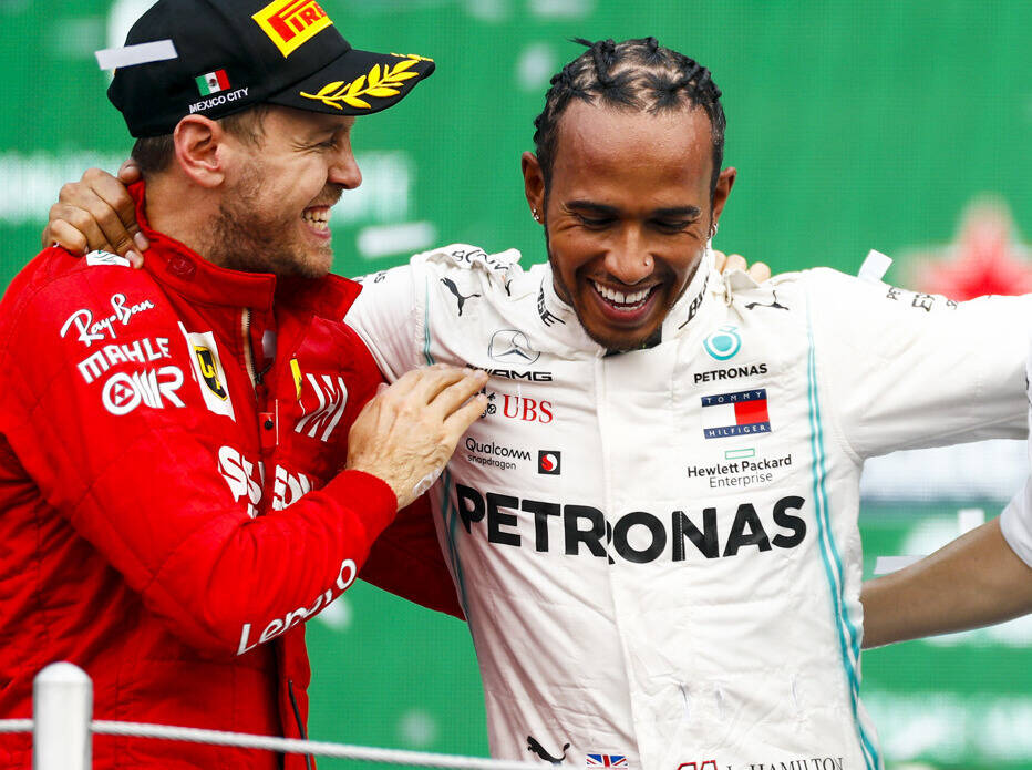 Foto zur News: Vettel gratuliert Hamilton live im TV: "War nicht klar, dass das jemand sieht"