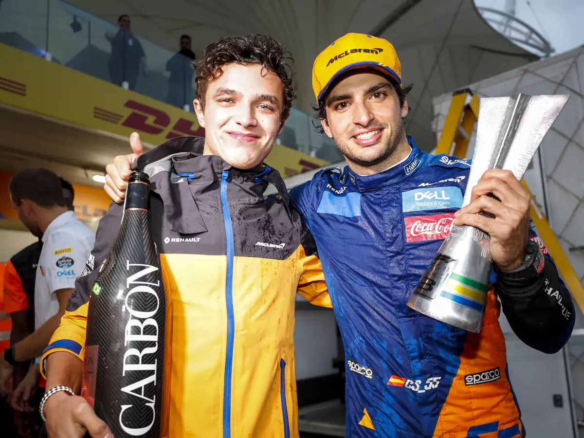 Foto zur News: Carlos Sainz: Norris sieht aus wie ein Kind, ist aber ein Gentleman