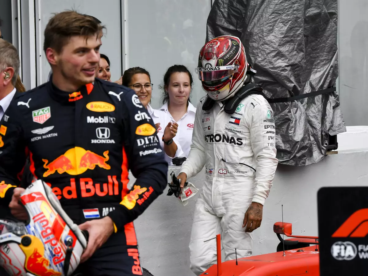 Foto zur News: Netflix: Verstappen macht sich über Mercedes lustig