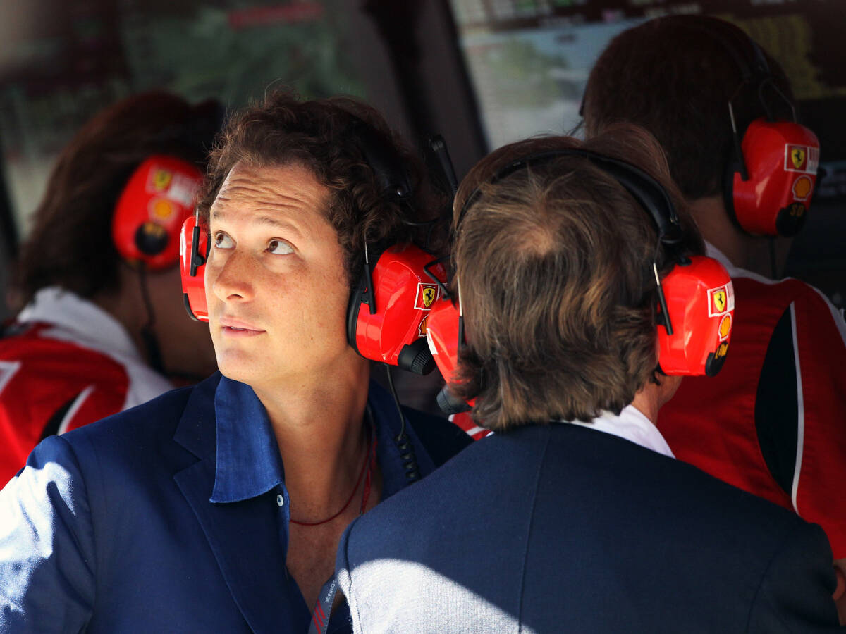 Foto zur News: John Elkann: Ferrari muss besser werden - auch der Teamchef!