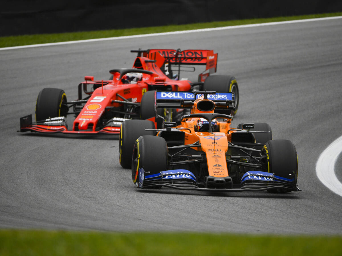 Foto zur News: Medienbericht: Was steckt hinter Vettels Kontakt mit McLaren?
