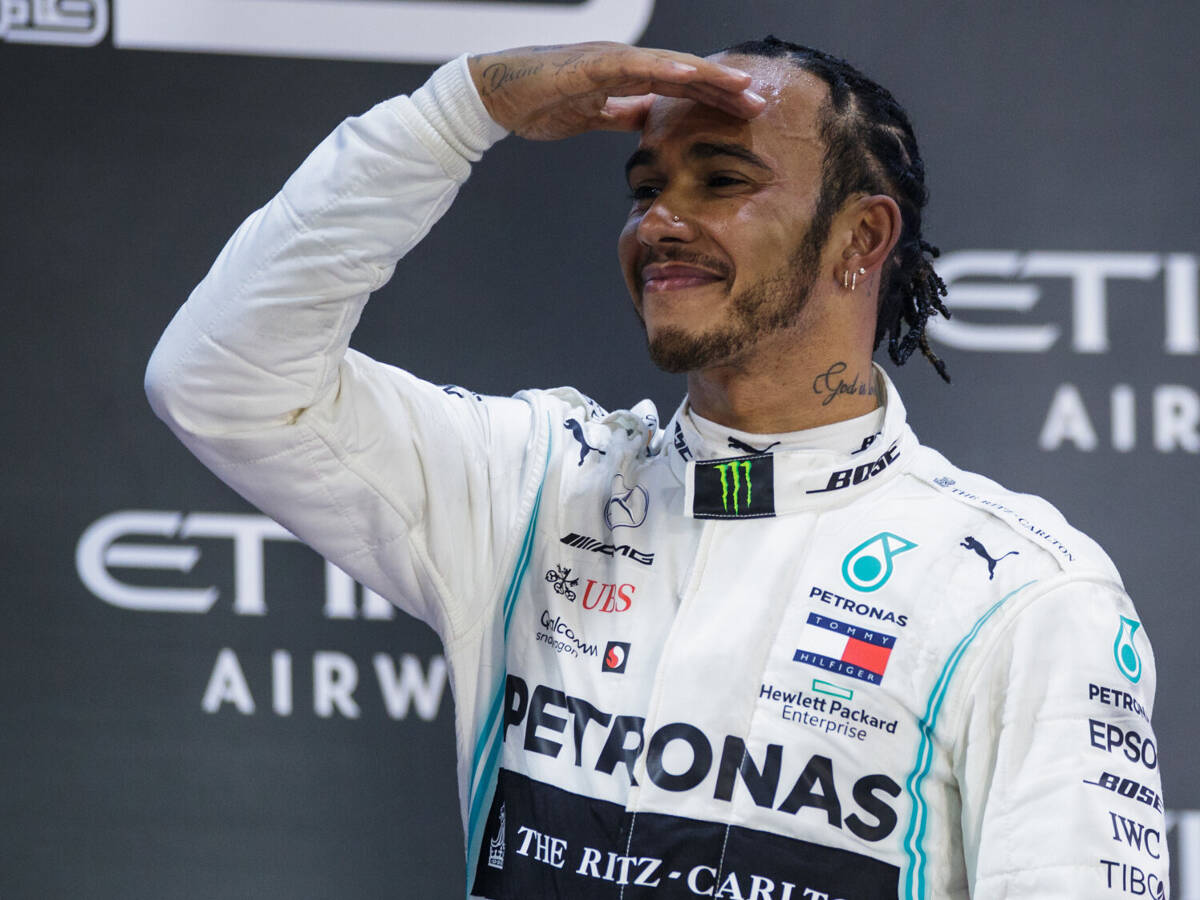 Foto zur News: Fahrerkollegen wählen Lewis Hamilton zum Fahrer des Jahres 2019