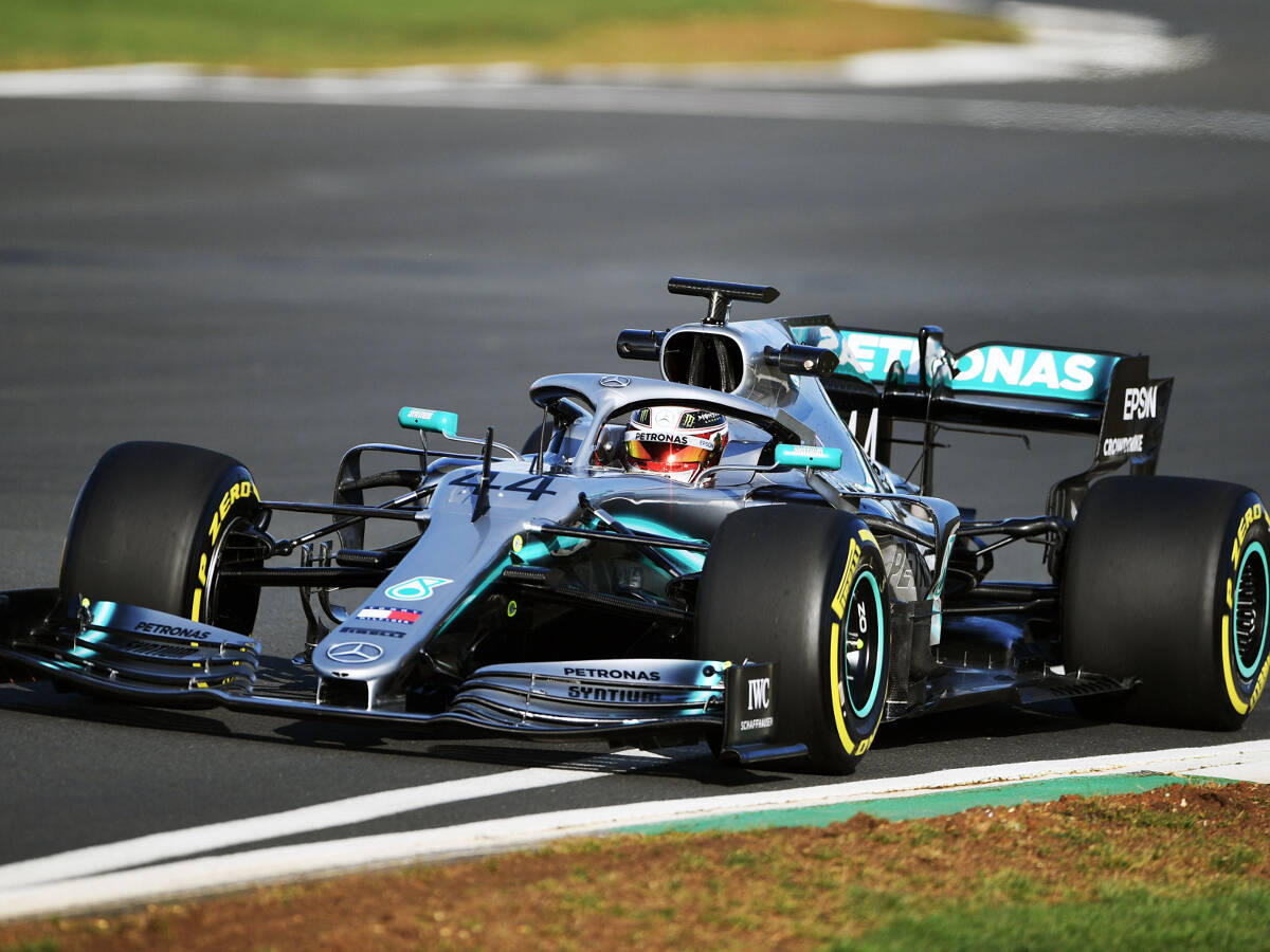 Foto zur News: Shakedown in Silverstone: Mercedes präsentiert Auto am Valentinstag