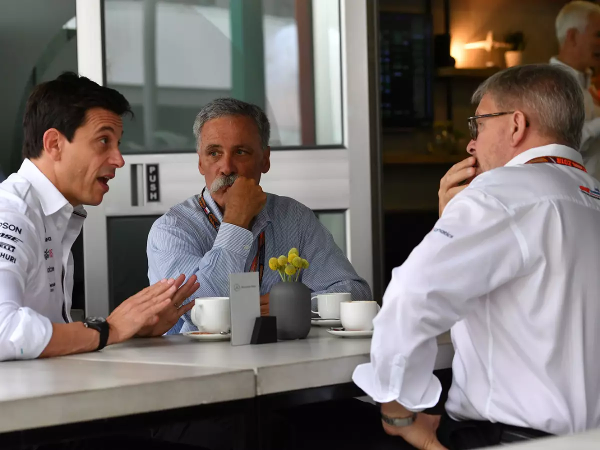 Toto Wolff, Chase Carey, Ross Brawn Foto zur News: Concorde-Verhandlungen auf Eis: Formel-1-Saison 2021 ohne Abkommen?