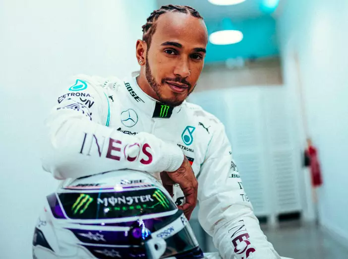 Foto zur News: Lewis Hamilton: "Superman oder Senna, einer von beiden wollte ich sein"