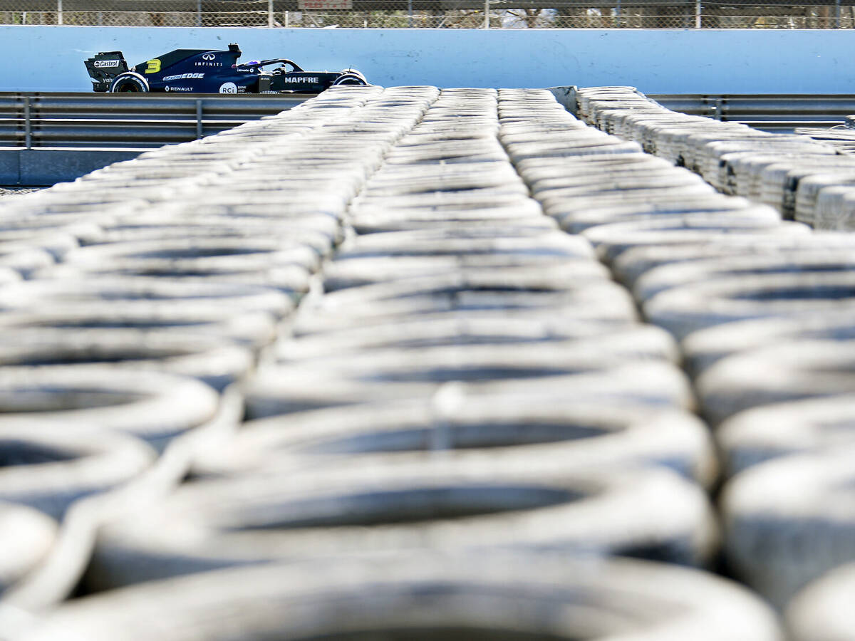 Foto zur News: Ricciardo sieht Bestzeit trotz C5 positiv: "Bei P6 wäre ich enttäuscht"