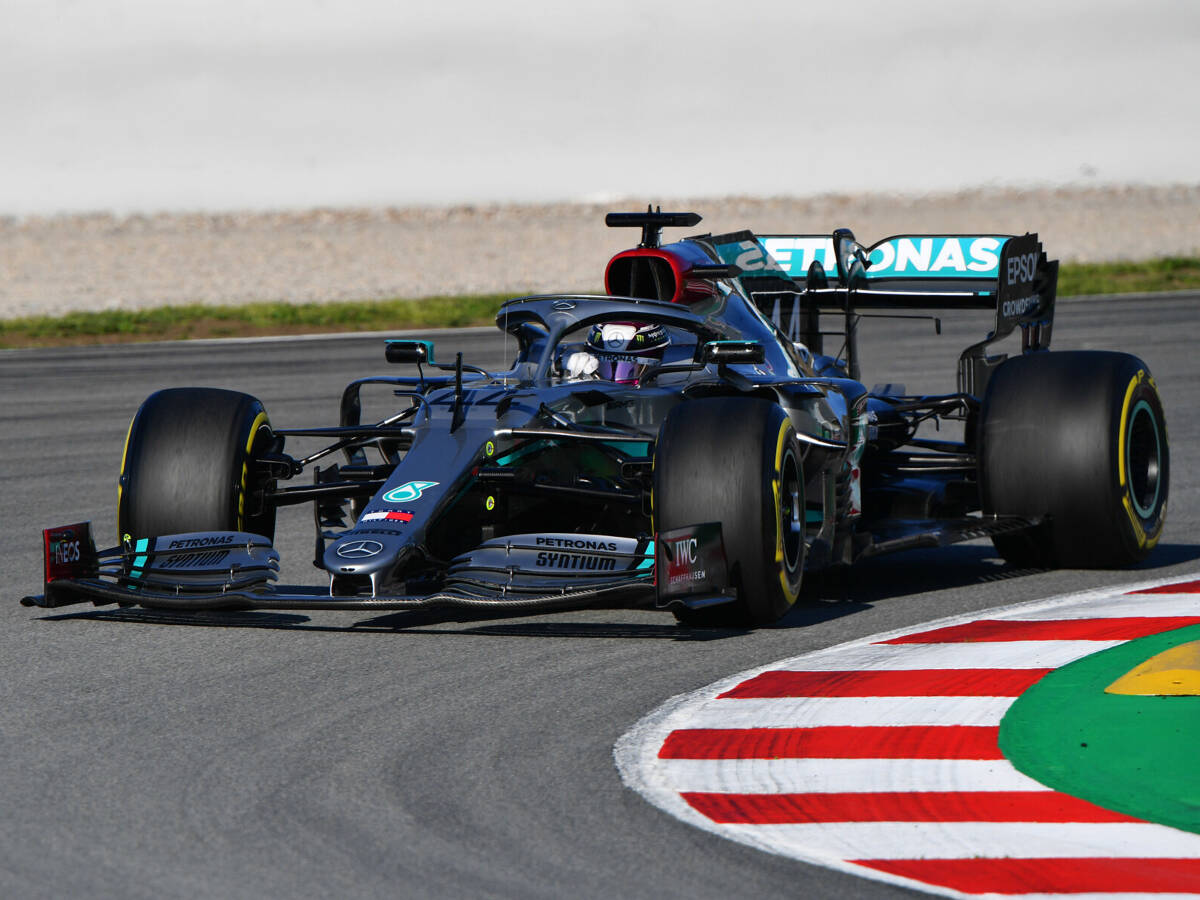 Foto zur News: Lewis Hamilton kritisiert Pirelli: Die Formel 1 braucht bessere Reifen