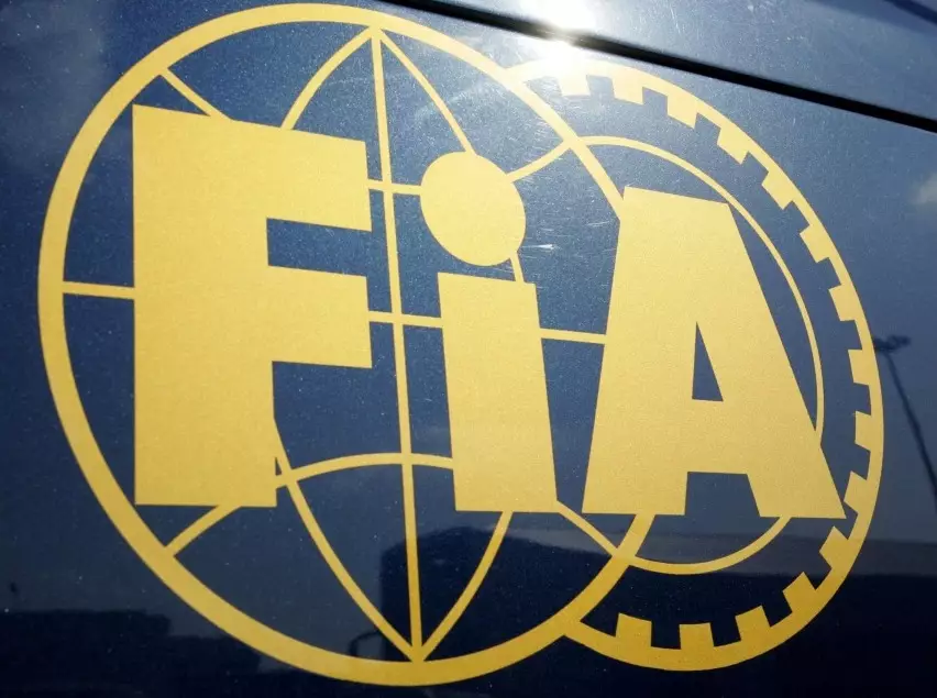 FIA-Logo Foto zur News: Neue Formel-1-Regeln: Zwangspause für Motorenhersteller