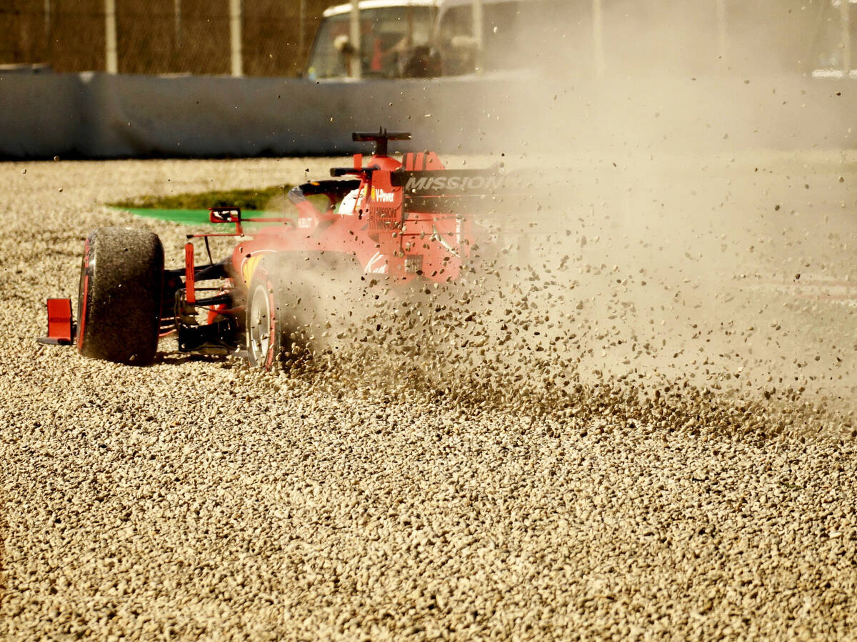 Foto zur News: Sebastian Vettel realistisch: "Wir brechen keine Rundenrekorde"