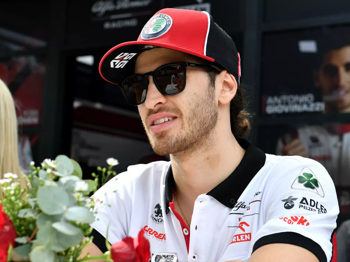 Foto zur News: Antonio Giovinazzi schielt auf Ferrari-Cockpit von Sebastian Vettel