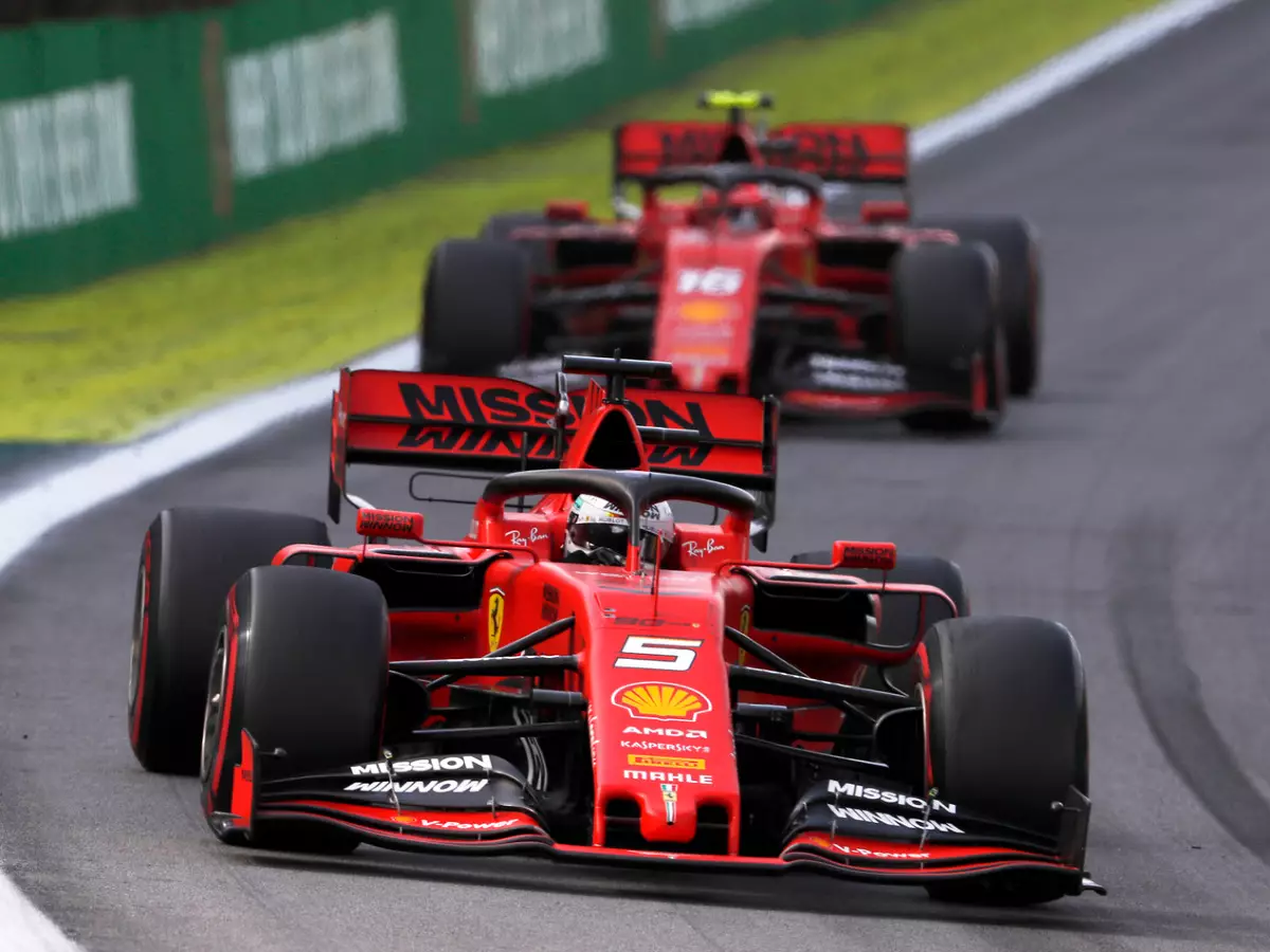 Sebastian Vettel, Charles Leclerc Foto zur News: De la Rosa: Wenn Sebastian Vettel gegen Leclerc verliert, geht er!