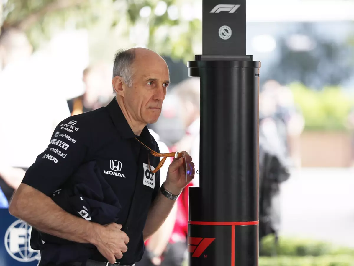 Foto zur News: Formel-1-Teamchef Franz Tost: "Es ist gespenstisch" in Italien