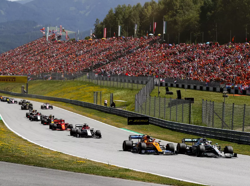 Spielberg Foto zur News: Helmut Marko: GP Österreich in Spielberg "muss sich ausgehen"