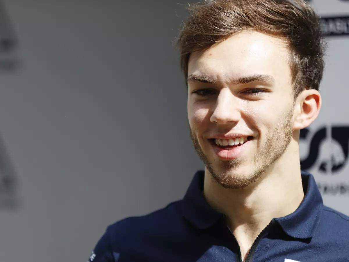 Foto zur News: Wegen Corona-Isolation in Dubai: Pierre Gasly verpasst Sim-Racing-Events