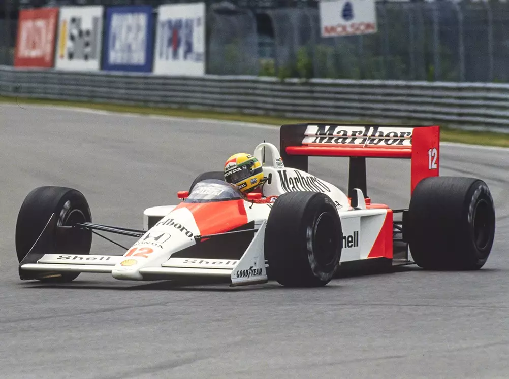 Ayrton Senna, McLaren MP4/4 Foto zur News: Heute im Jahr 1988: Das erfolgreichste Formel-1-Auto gibt sein Debüt