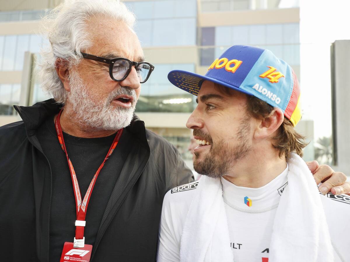 Foto zur News: Briatore: Alonso wäre zu "100 Prozent" bereit für Formel-1-Comeback