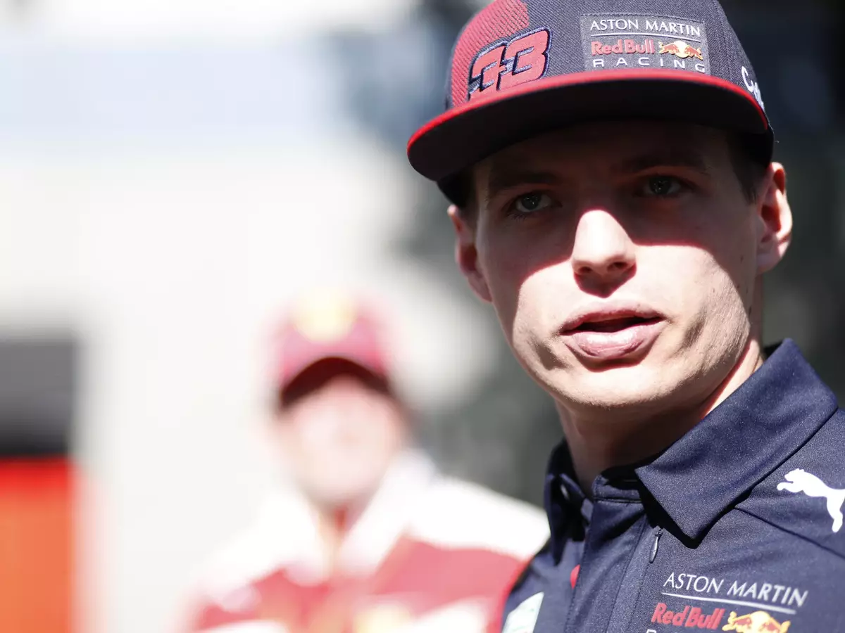 Foto zur News: Supercars statt Formel 1: Max Verstappen geht virtuell fremd