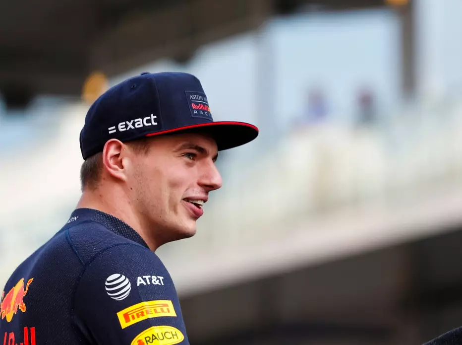 Foto zur News: Verstappen zu Mercedes? "Dürfte finanziell schwierig werden"