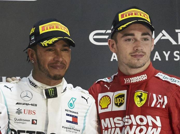 Foto zur News: Ecclestone warnt vor Wechsel: Hamilton würde bei Ferrari "nicht überleben"