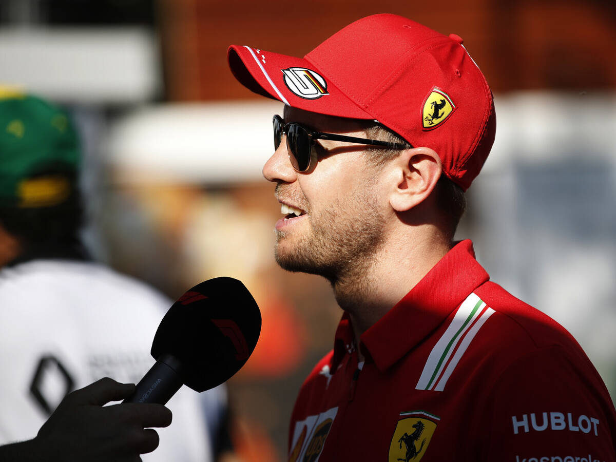 Foto zur News: Neues Ferrari-Angebot für Sebastian Vettel - Carlos Sainz als Plan B?