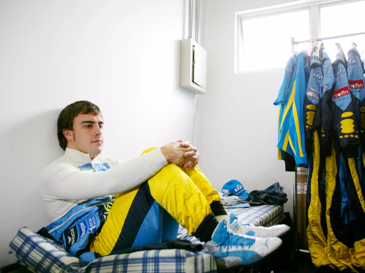 Fernando Alonso Foto zur News: Schumacher #AND# Heidfeld tippen: Fernando Alonso 2021 bei Renault!