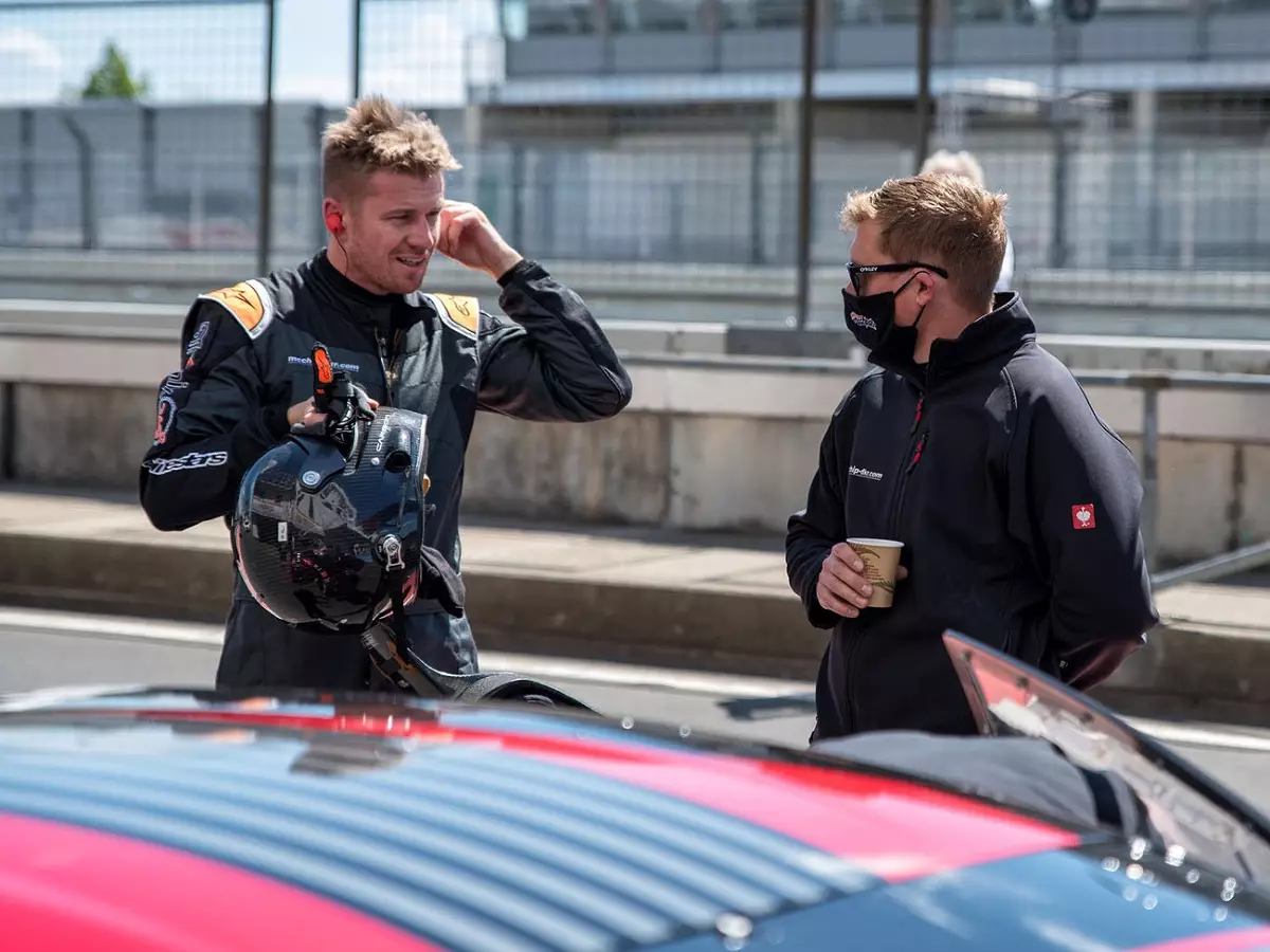 Foto zur News: Nico Hülkenberg: Geheimer Nürburgring-Test im Lamborghini Huracan GT3!