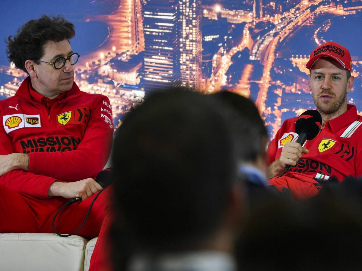 Foto zur News: Es geht ums Geld: Ferrari-Teamchef Binotto stichelt gegen Vettel