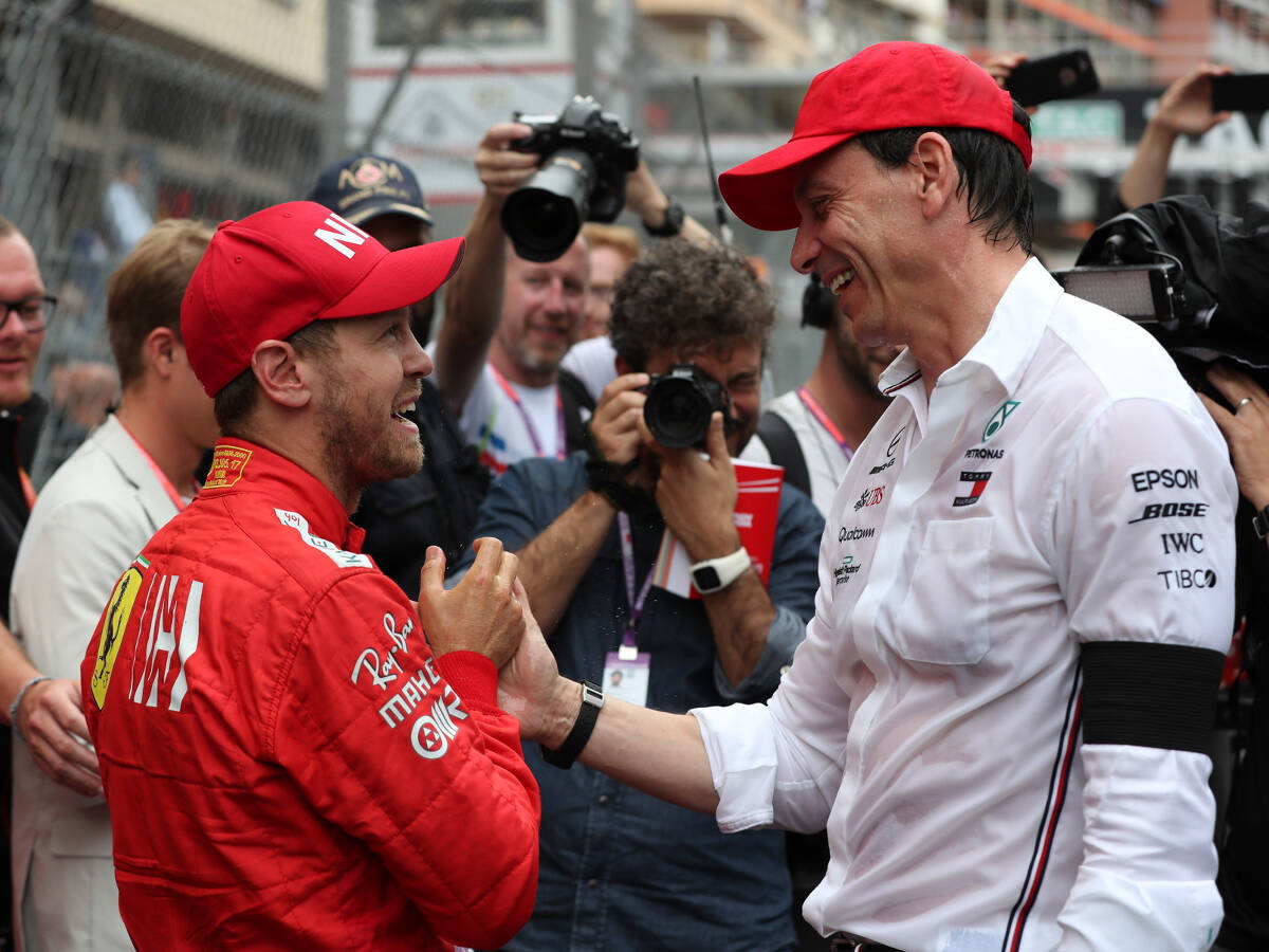 Foto zur News: Mercedes über Vettel: "Wer weiß, was noch passiert?"