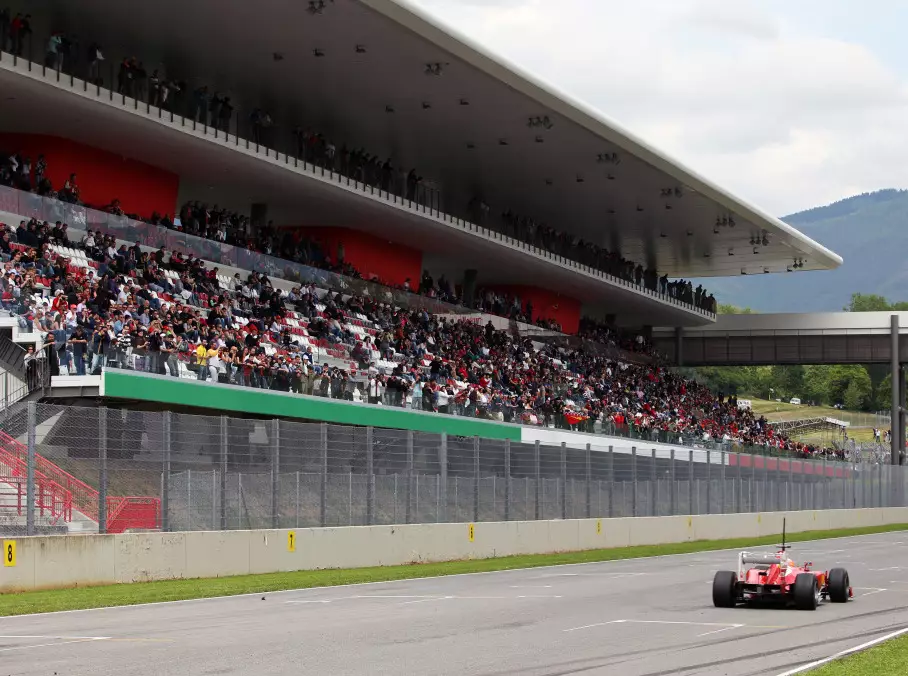 Foto zur News: Wird Mugello zu Ferraris 1.000. Formel-1-Rennen?