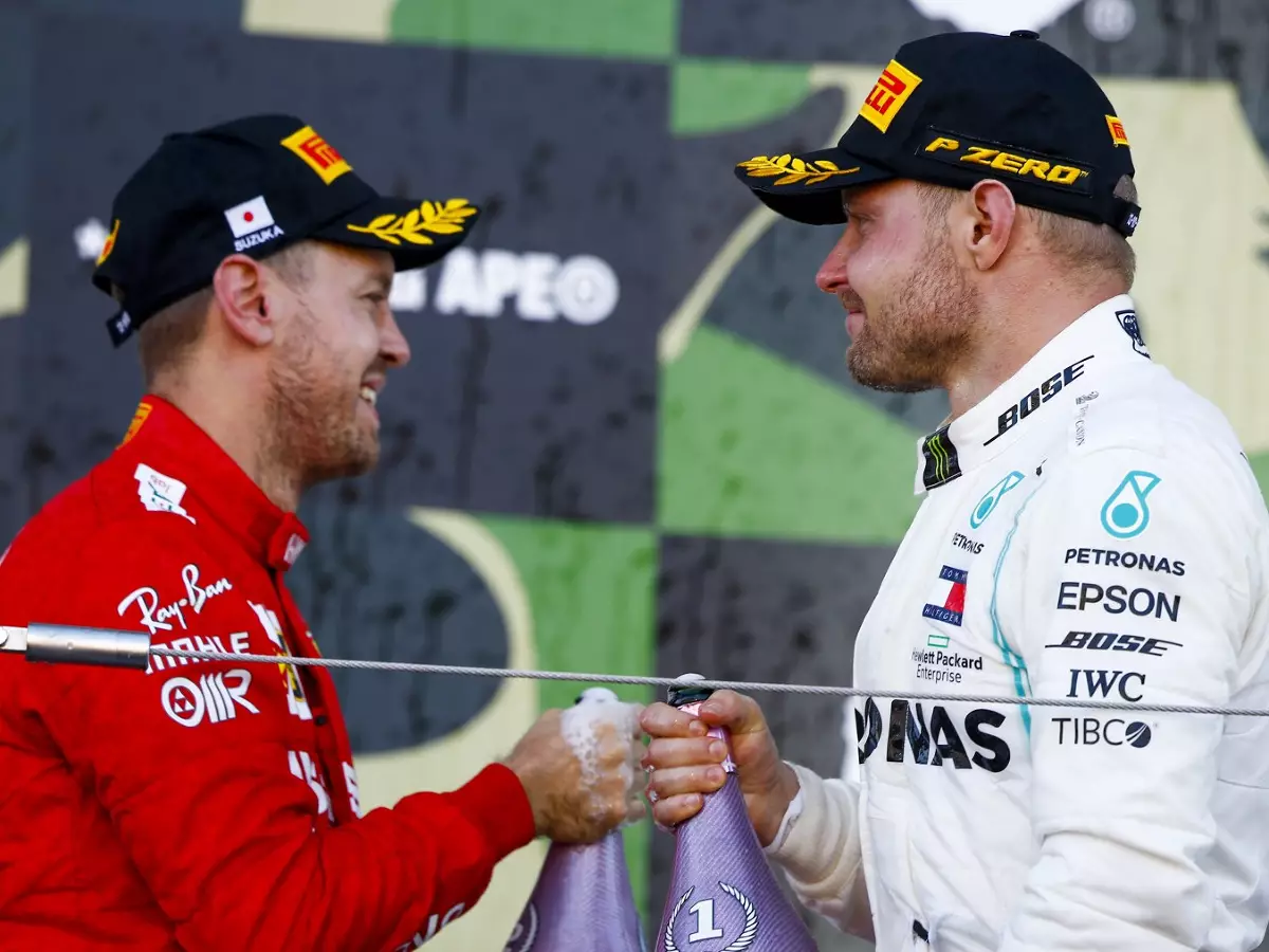 Valtteri Bottas, Sebastian Vettel Foto zur News: Valtteri Bottas verrät: Sebastian Vettel ist kein Thema für Mercedes