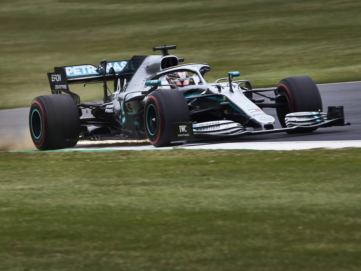 Foto zur News: Pirelli legt fest: Unterschiedliche Reifenmischungen für Silverstone-Rennen