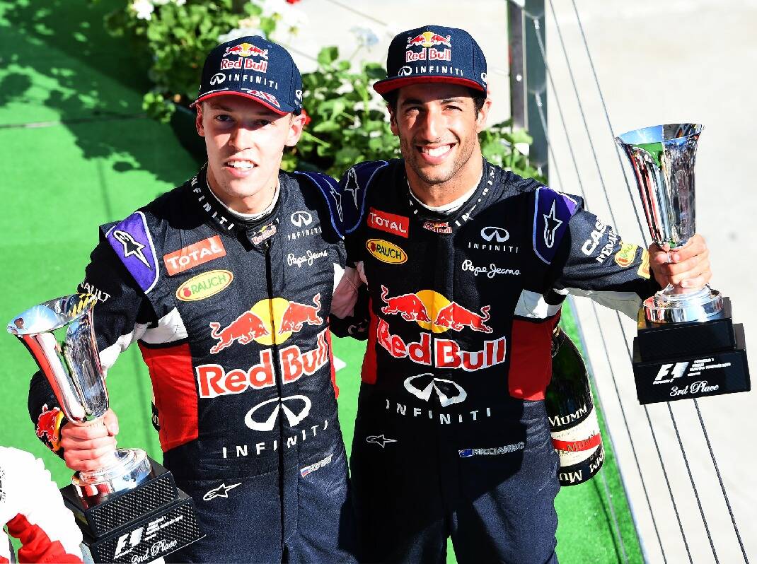 Foto zur News: Franz Tost: "Kwjat war mehrere Male schneller als Ricciardo"